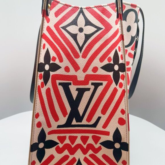 Louis Vuitton Monogram Giant Crafty Onthego GM - Picture 3 of 10